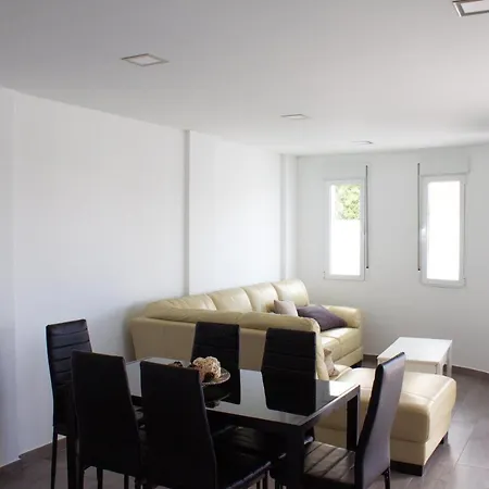 Homely Duplex Las Lagunas דירה *