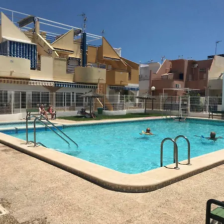 Homely Duplex Las Lagunas * טורבייחה