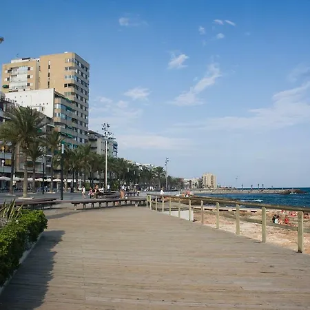 Homely Duplex Las Lagunas דירה *